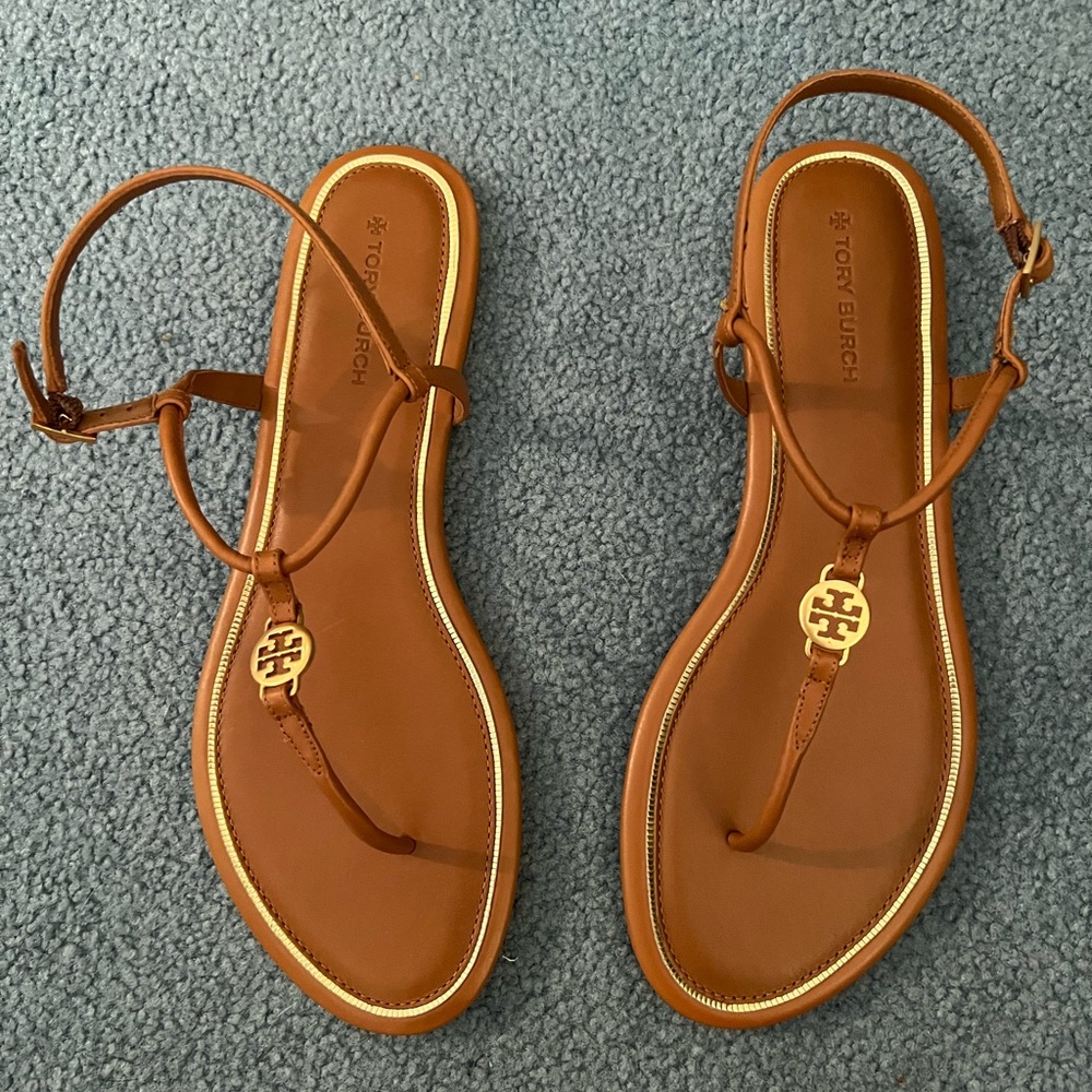 NWT Tory Burch tan leather slip ons size 8.5 in box with original TB shoe bag
